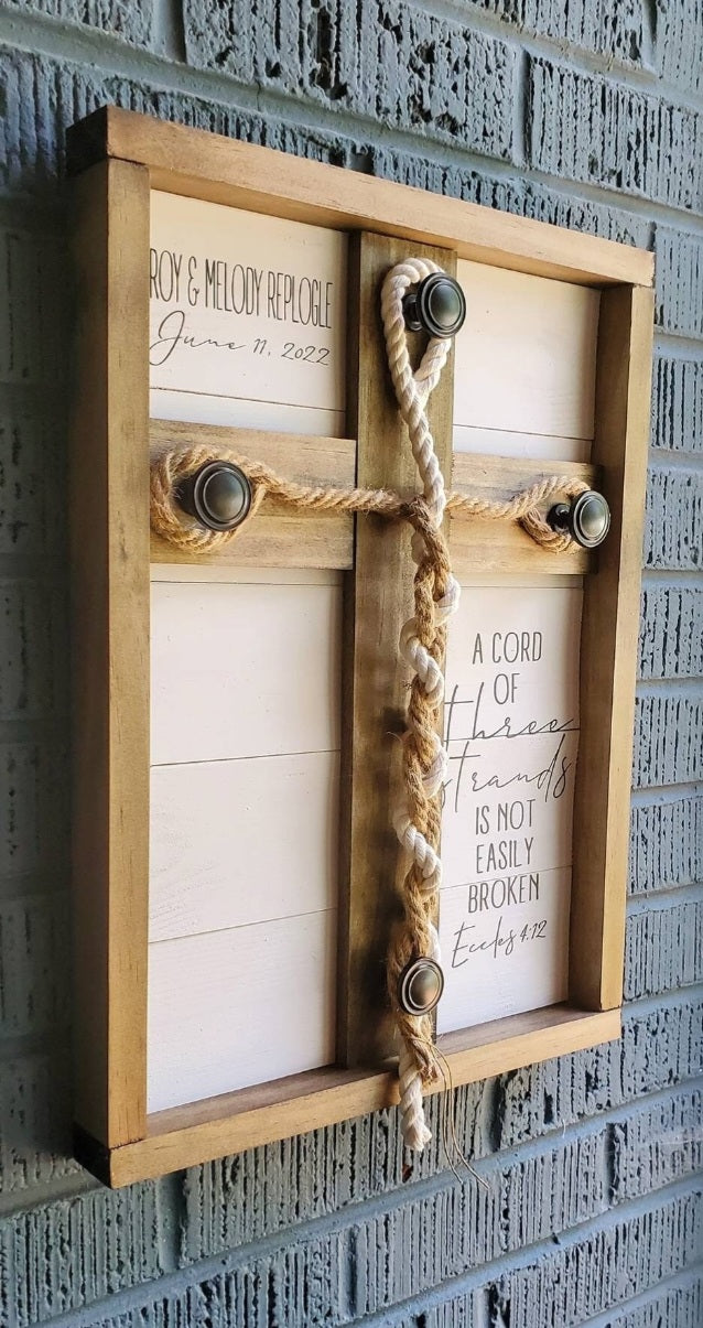 A Cord of Three Strands Unity Sign, Rustic Wedding Sign, Unity Ceremony Idea, Wedding Rope, Ecclesiastes 4 12, Wood Wedding Sign, 3 cords